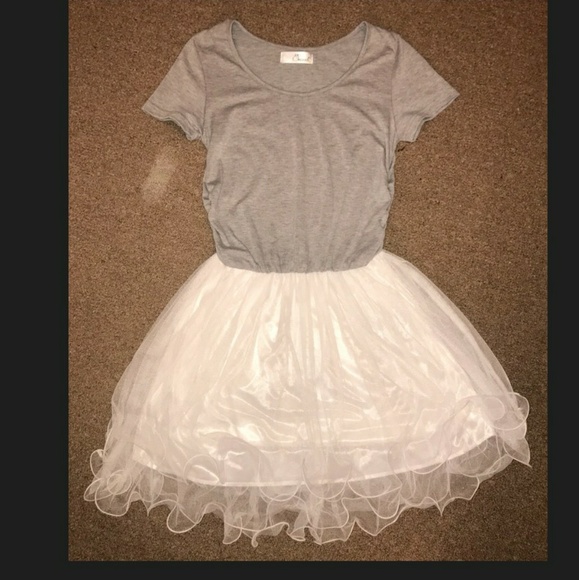 Seconds Gray & White Tutu Dress Size Medium - Picture 1 of 1